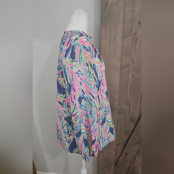 LILLY PULITZER Elsa Silk Top In Indigo Palm Reader Color. Size Small - Picture 8 of 13